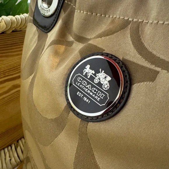 Coach Signature Alex Sateen Tote Bag D1249-20864M EUC - Picture 2 of 11